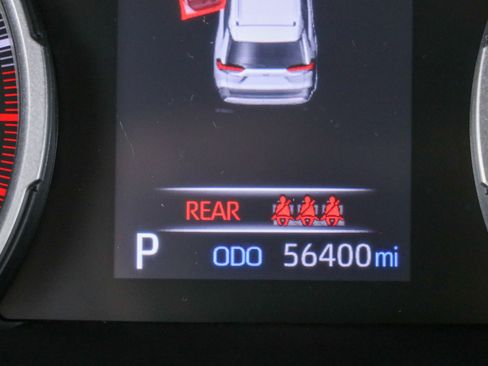 Used 2022 Toyota RAV4 XLE FWD image 16