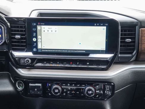 Used 2022 Chevrolet Silverado 1500 High Country w/ Technology Package image 12