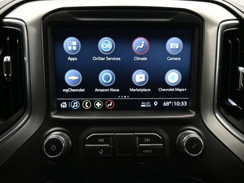 Used 2019 Chevrolet Silverado 1500 RST image 18