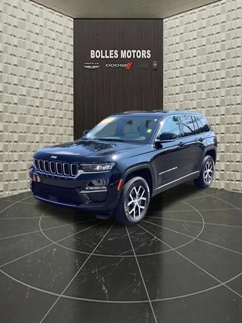 Certified 2025 Jeep Grand Cherokee Limited AWD/4WD image 10