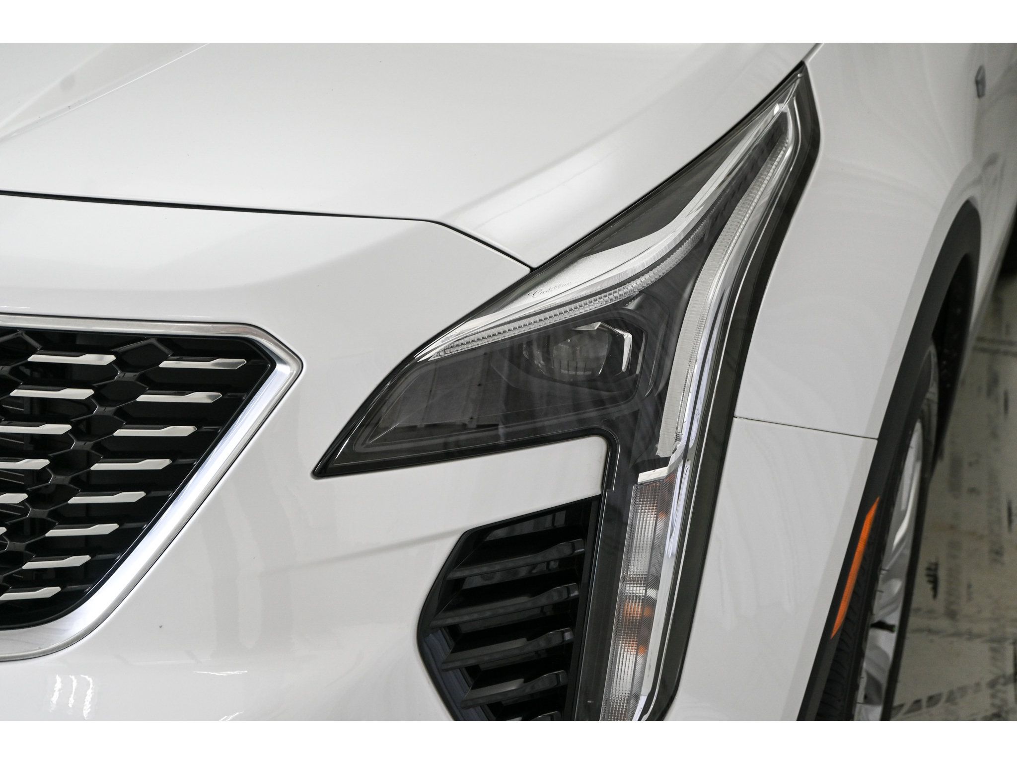 Used 2023 Cadillac XT4 Premium Luxury w/ Cold Weather Package FWD image 24