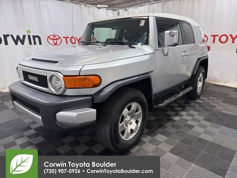 Used 2008 Toyota FJ Cruiser 4WD image 1
