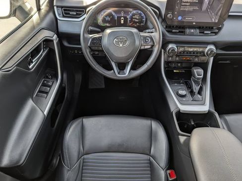 Used 2023 Toyota RAV4 XSE AWD/4WD image 12