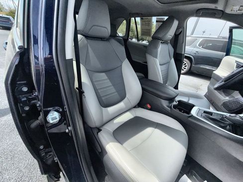 Used 2025 Toyota RAV4 XLE Premium w/ Weather Package image 32