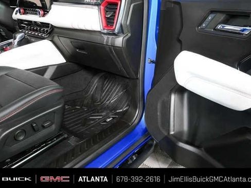 Certified 2024 GMC Canyon AT4X w/ AT4X AEV Edition AWD/4WD image 17