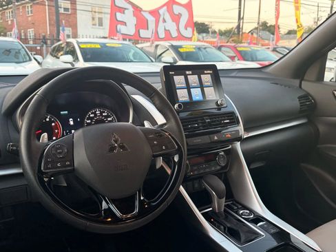 Used 2024 Mitsubishi Eclipse Cross SEL image 17