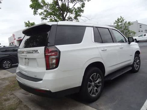 Used 2023 Chevrolet Tahoe LT w/ LT Signature Package AWD/4WD image 4