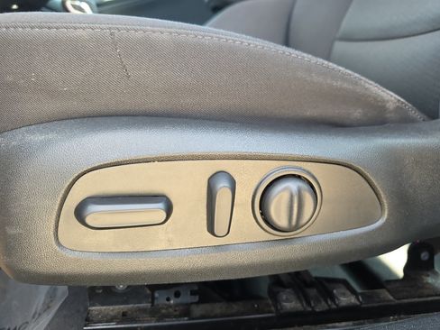 Used 2023 Chevrolet Malibu LT FWD image 19