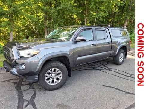 Used 2017 Toyota Tacoma SR5 w/ Tow Package AWD/4WD image 1