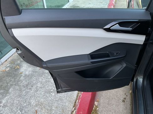 Used 2025 Volkswagen Taos S image 18