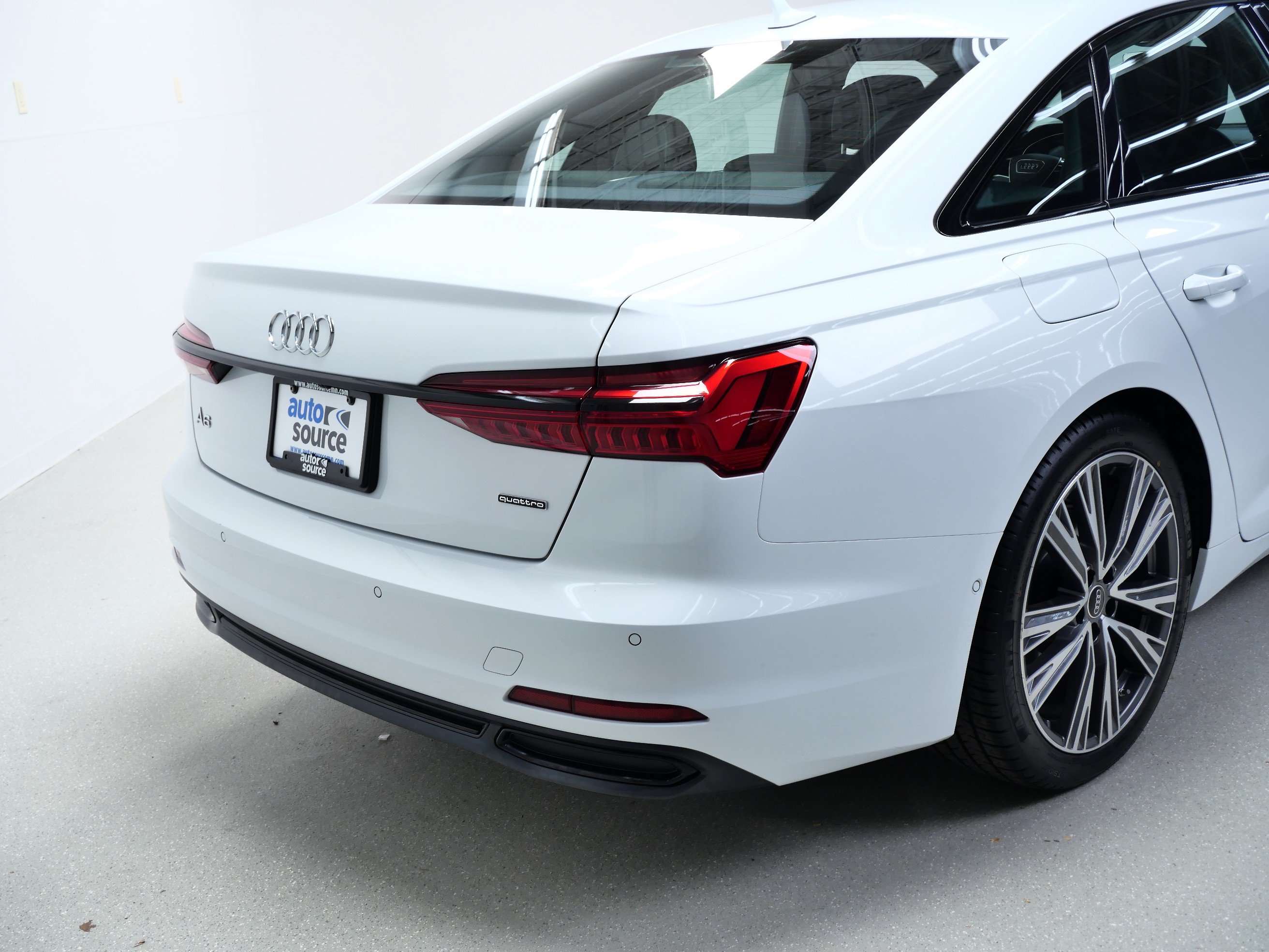 Used 2023 Audi A6 Premium Plus w/ Premium Plus Package AWD/4WD image 5
