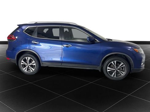 Used 2019 Nissan Rogue SV w/ Premium Package AWD/4WD image 6