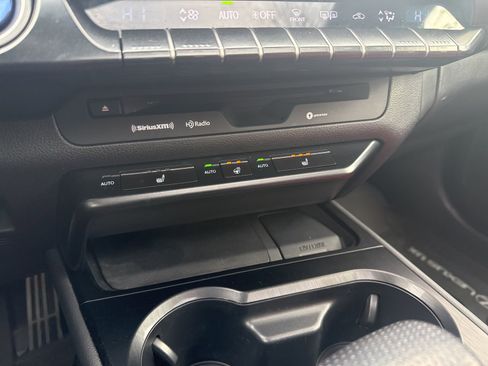 Used 2020 Lexus UX 250h F Sport image 22