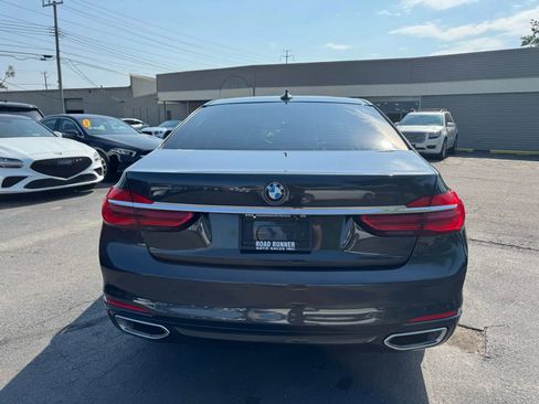 Used 2017 BMW 750i xDrive image 6
