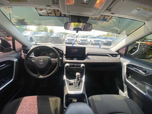 Used 2020 Toyota RAV4 XLE FWD image 26
