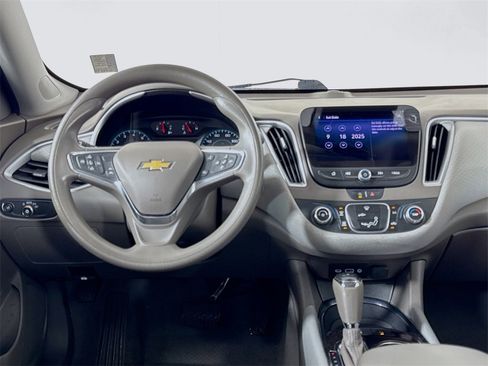 Used 2020 Chevrolet Malibu LS w/ Driver Confidence Package II image 12