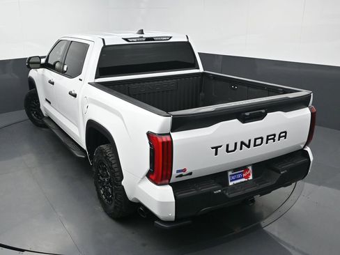 Used 2025 Toyota Tundra SR5 w/ SR5 Convenience Package AWD/4WD image 35