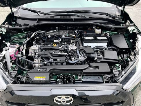 Used 2026 Toyota Corolla Cross LE w/ Moonroof Package image 30