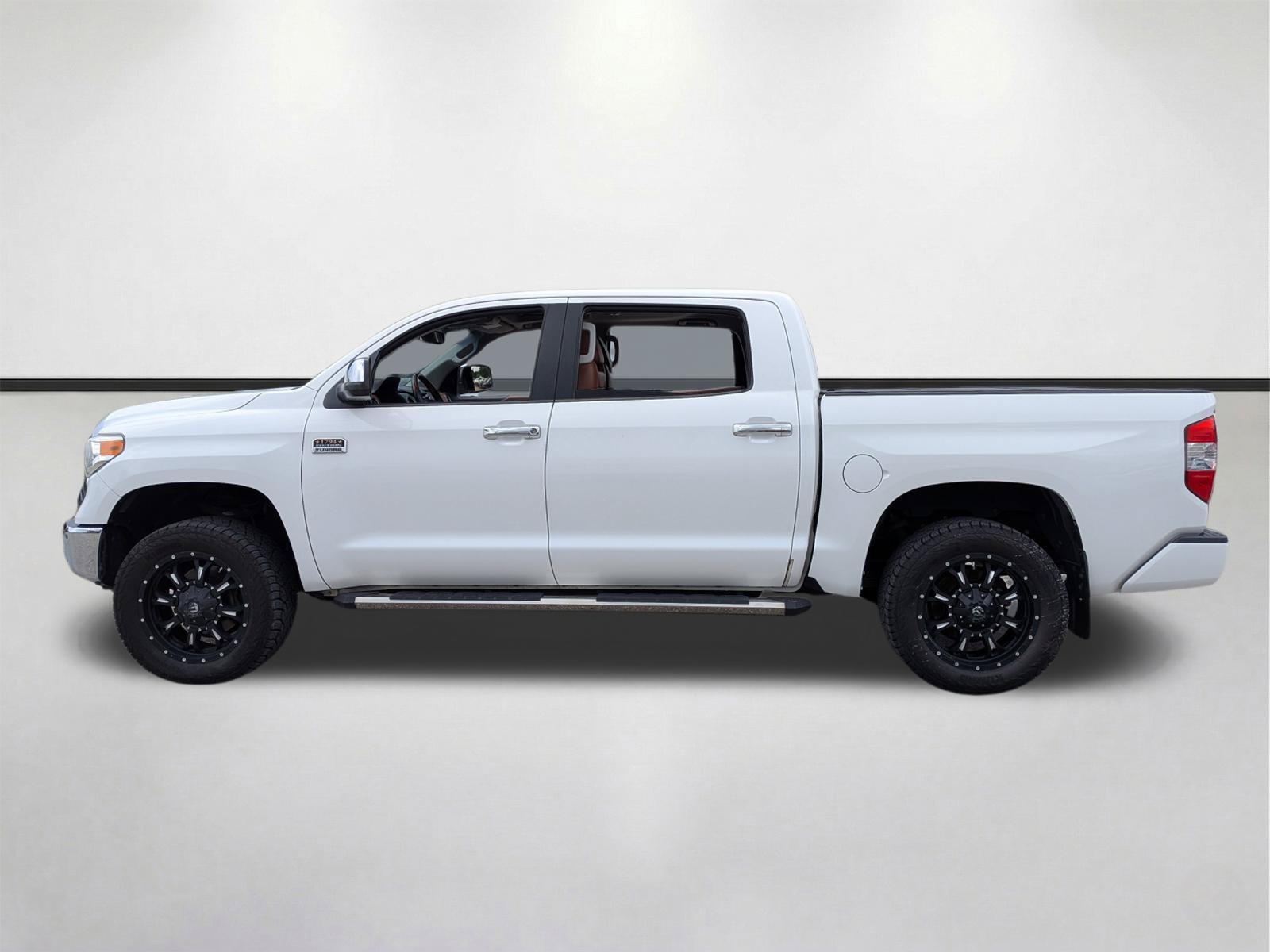 Used 2015 Toyota Tundra 1794 Edition AWD/4WD image 7