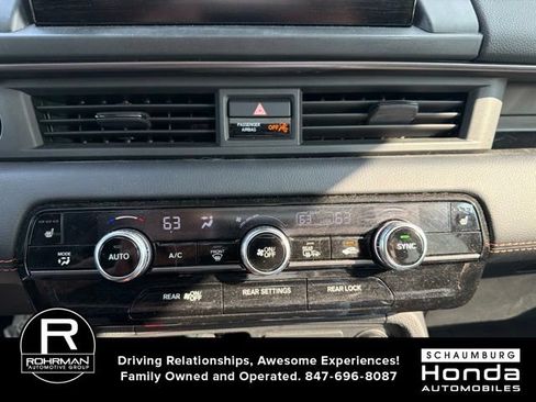 Used 2024 Honda Pilot TrailSport image 11
