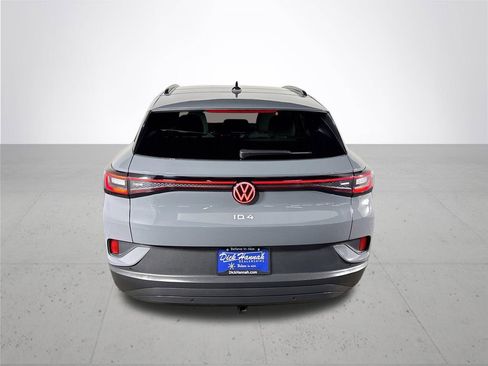 Certified 2025 Volkswagen ID.4 Pro S image 7