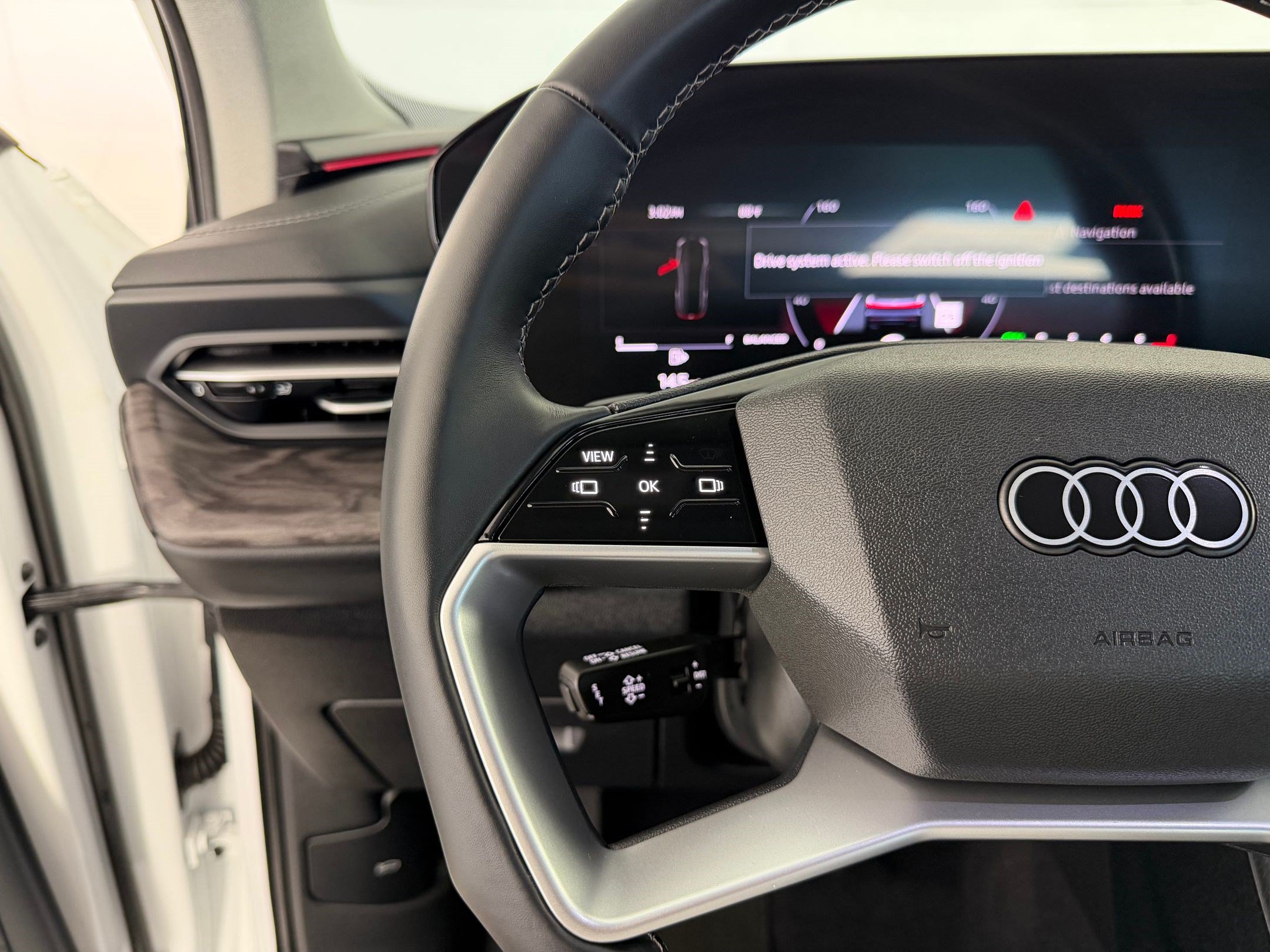 Used 2025 Audi Q5 Premium w/ Convenience Package AWD/4WD image 15
