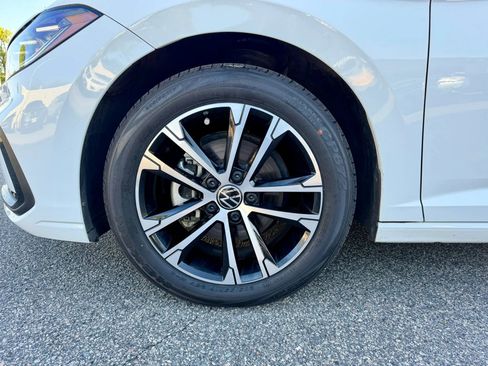 Used 2025 Volkswagen Jetta Sport image 16