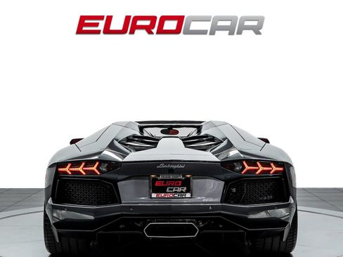 Used 2014 Lamborghini Aventador LP 700-4 AWD/4WD image 5