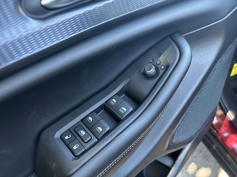 New 2025 Jeep Grand Cherokee Laredo X w/ Luxury Tech Group I image 16