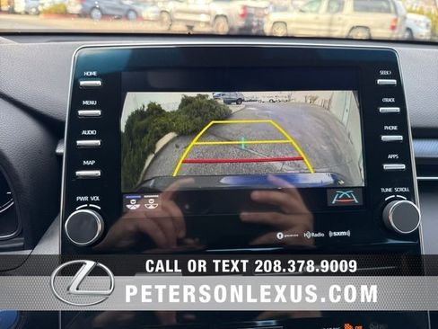 Used 2022 Toyota Avalon XSE image 17