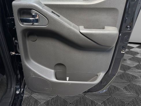 Used 2018 Nissan Frontier S image 15