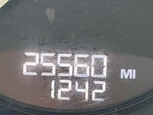 Used 2023 Porsche Macan AWD/4WD image 26