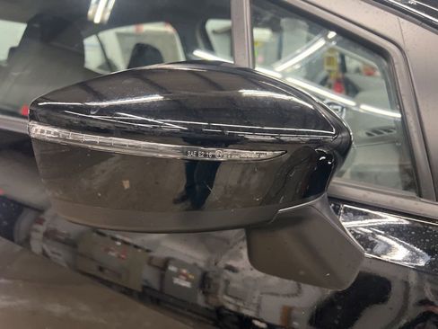 New 2025 Nissan Versa SR image 10