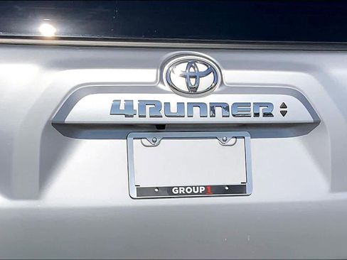 Used 2023 Toyota 4Runner SR5 Premium w/ Moonroof Package AWD/4WD image 31