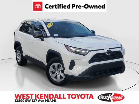 Used 2024 Toyota RAV4 LE image 1