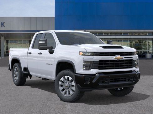 New 2026 Chevrolet Silverado 2500 Custom w/ Custom Value Package AWD/4WD image 7