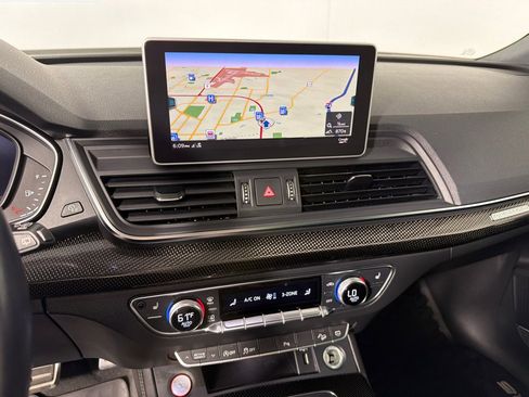 Used 2018 Audi SQ5 Premium Plus w/ Navigation Package AWD/4WD image 17