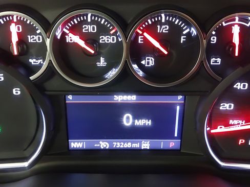 Used 2022 Chevrolet Silverado 1500 LT AWD/4WD image 19