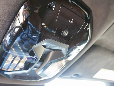 Used 2024 BMW 750e xDrive w/ Executive Package image 17