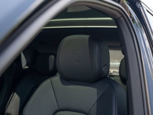 New 2026 Porsche Cayenne AWD/4WD image 20