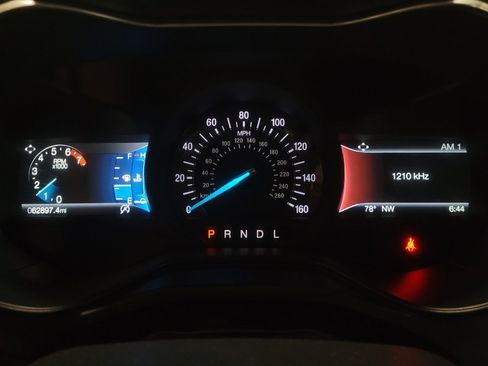 Used 2020 Ford Fusion SE FWD image 23