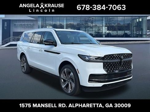 New 2027 Lincoln Navigator L Black Label AWD/4WD image 1