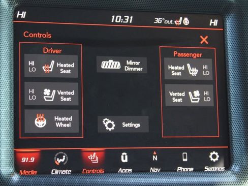 Used 2018 Dodge Challenger R/T Scat Pack w/ Leather Interior Group image 30