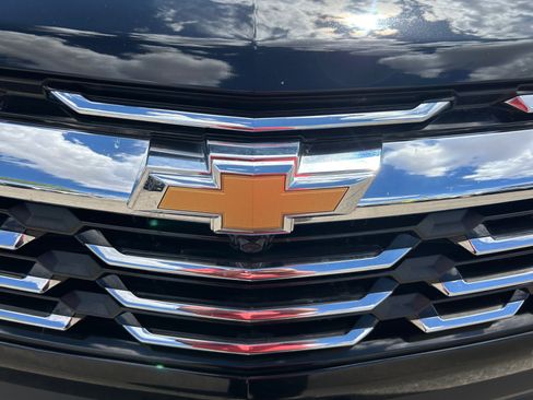 Used 2025 Chevrolet Equinox LT FWD image 23