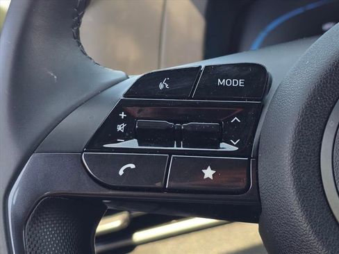 Certified 2025 Hyundai Elantra Sport FWD image 19