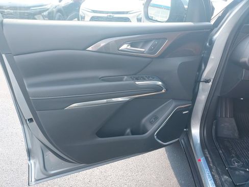 New 2027 Chevrolet Traverse Z71 w/ Enhanced Driving Package AWD/4WD image 12