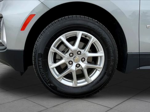 Used 2024 Chevrolet Equinox LT image 11