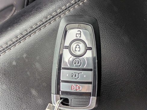 Used 2023 Ford Explorer Limited w/ Limited Technology Package RWD image 35