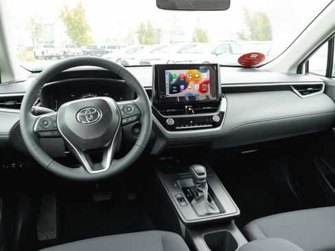 New 2026 Toyota Corolla Cross LE FWD image 13