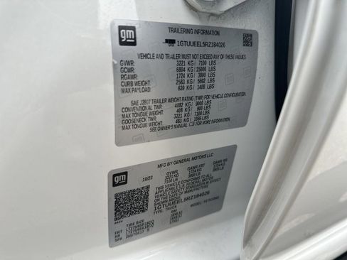 Used 2024 GMC Sierra 1500 AT4 w/ Technology Package AWD/4WD image 34
